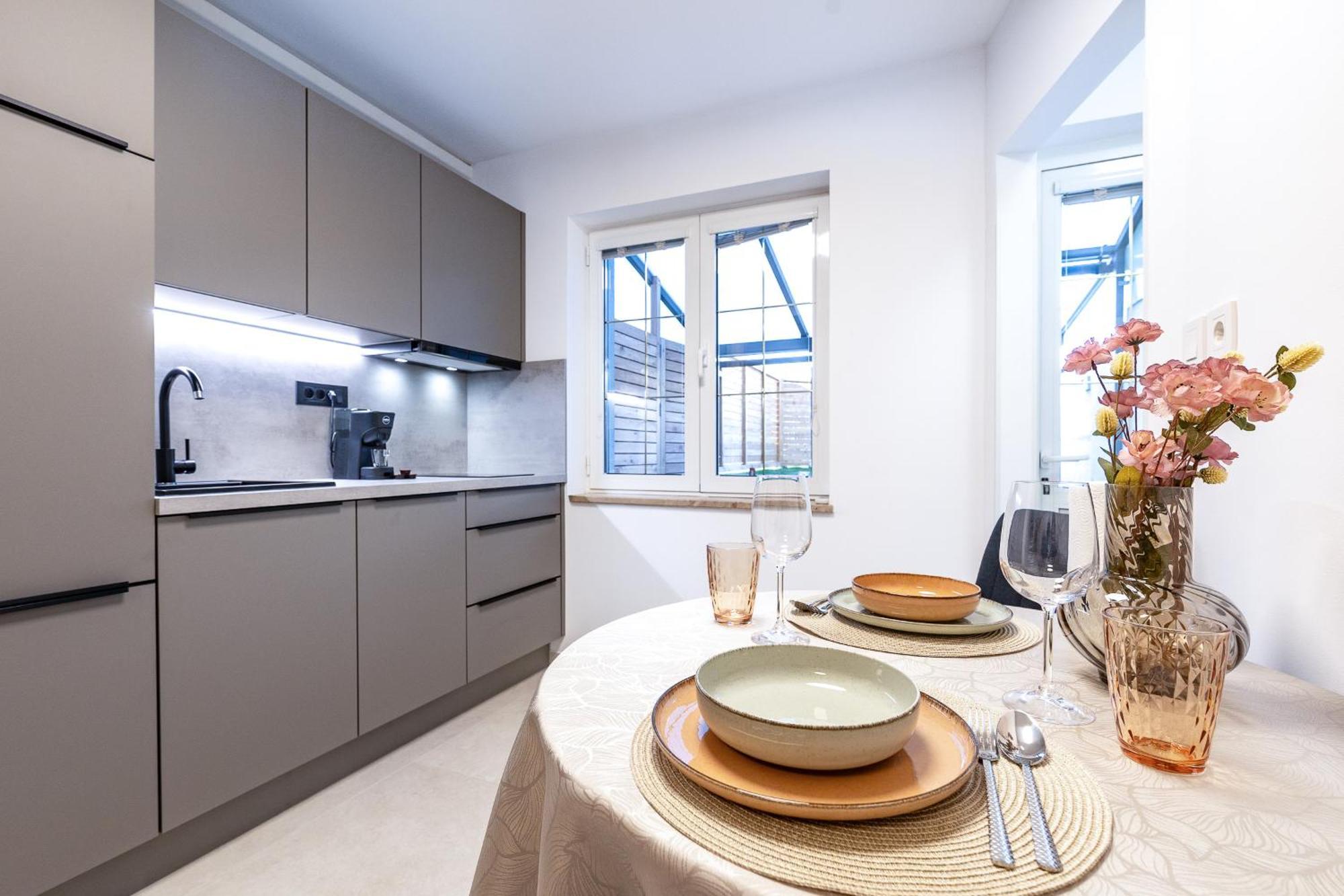 Isolana Apartment Изола Экстерьер фото